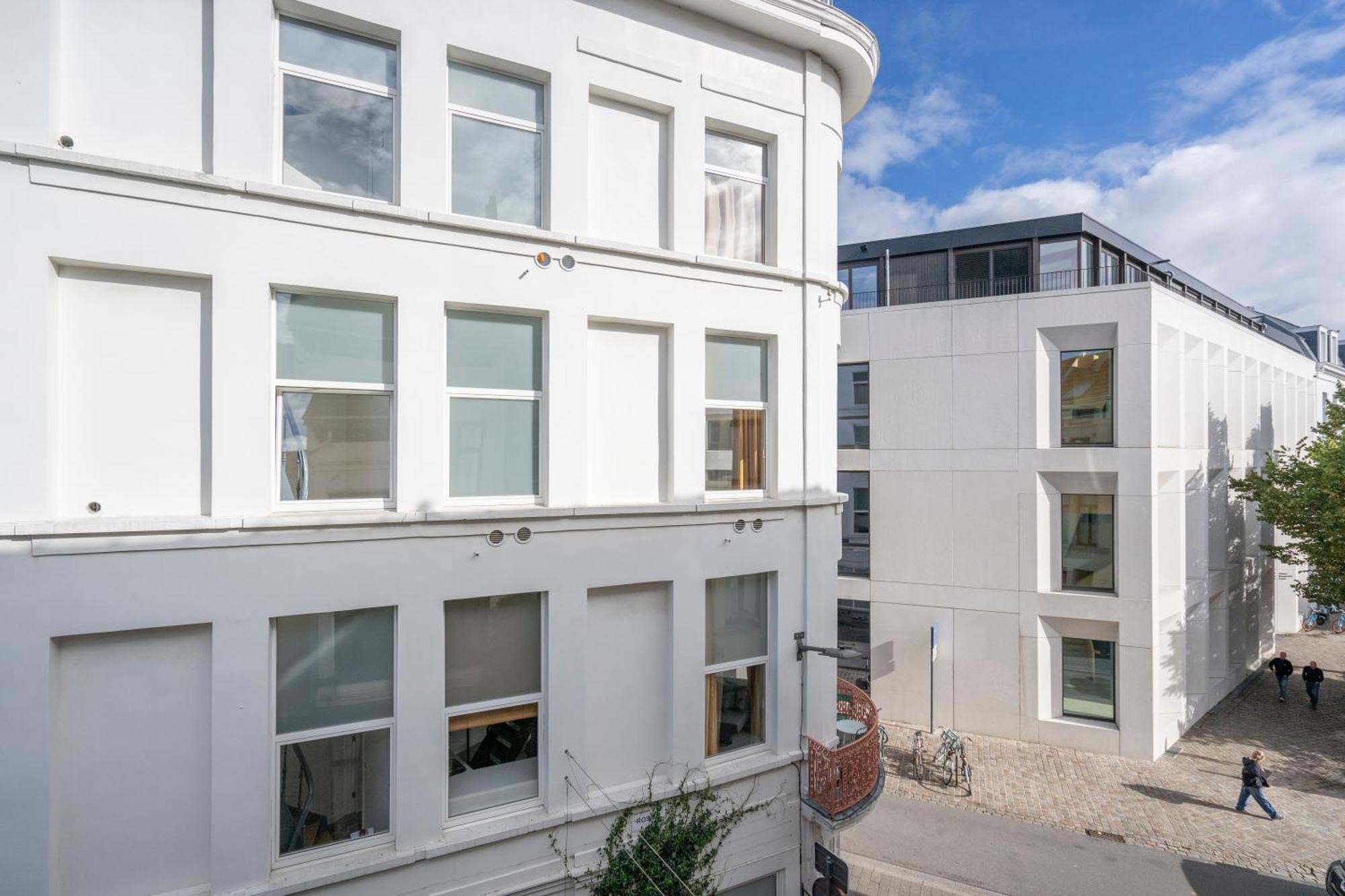 Appartement Shway - The Black Pants