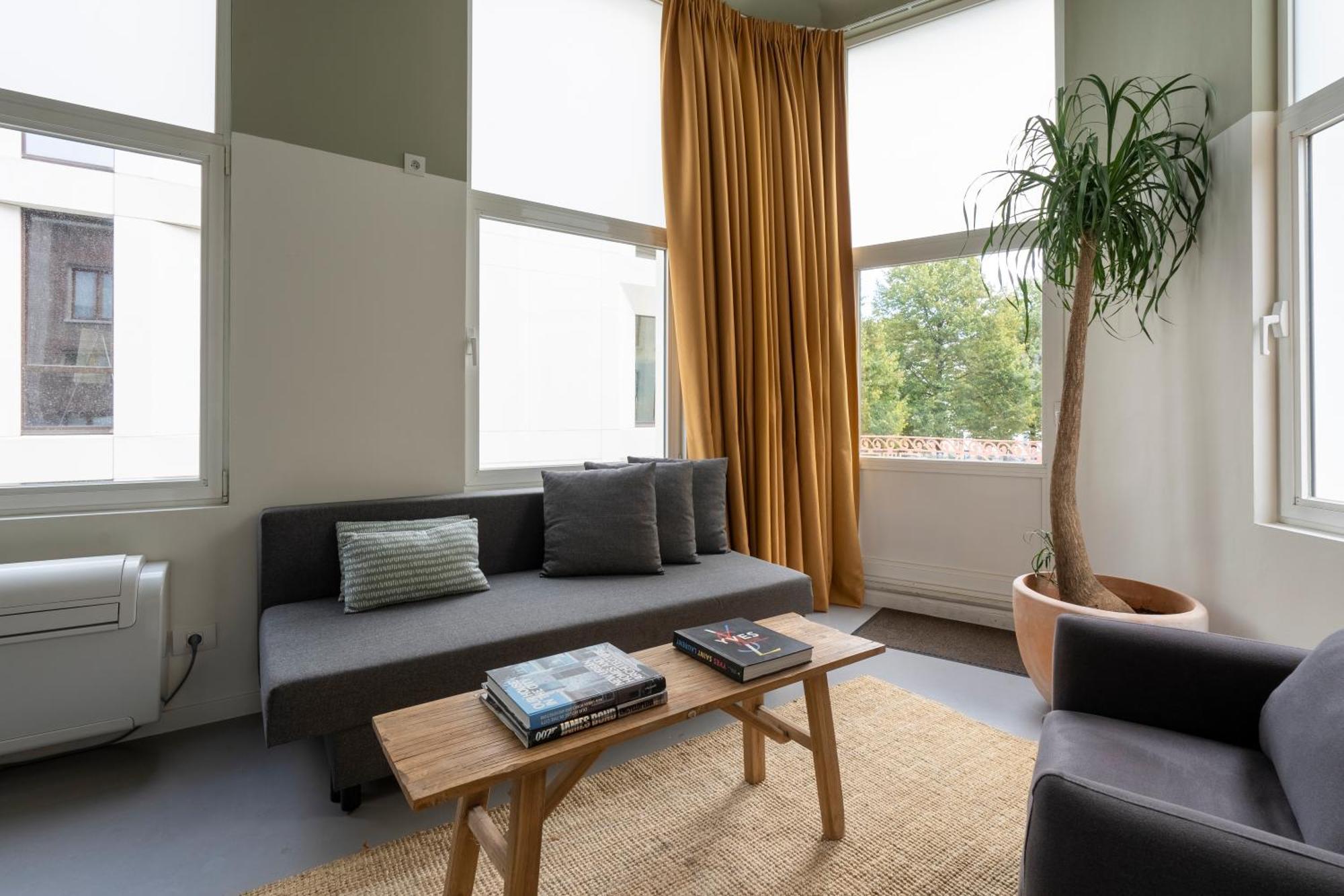 Shway - The Black Pants Appartement Antwerpen